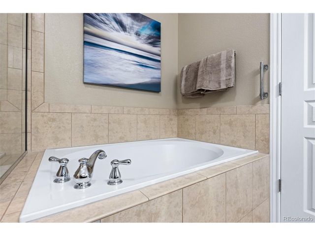 11973 W Long Cir 202, Littleton, CO 80127