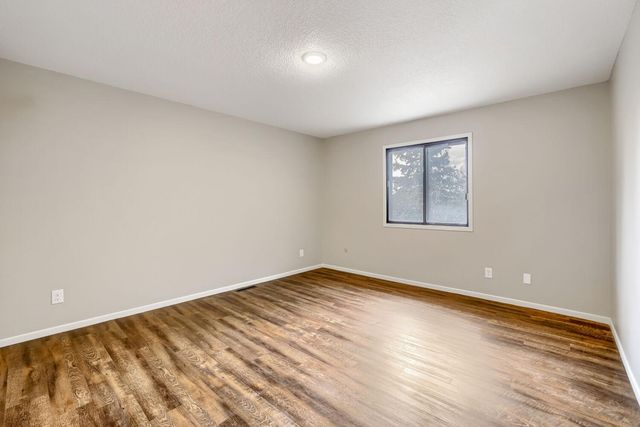 13358 Hughes Court, Apple Valley, MN 55124