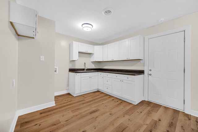 7608 Catalpa Avenue, Hammond, IN 46324