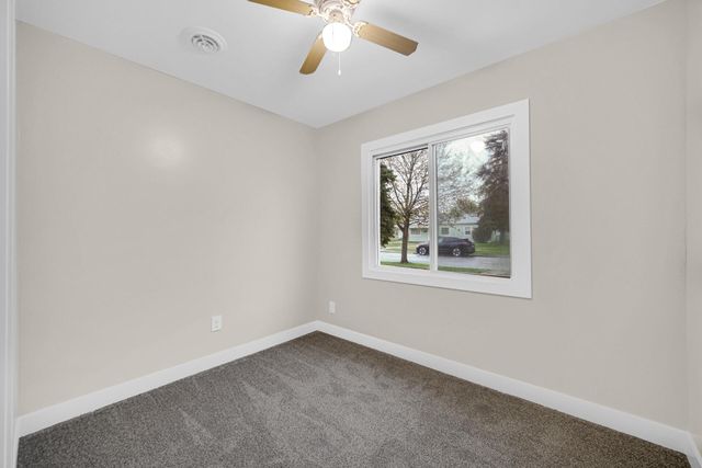 7608 Catalpa Avenue, Hammond, IN 46324