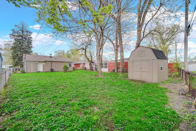 7608 Catalpa Avenue, Hammond, IN 46324
