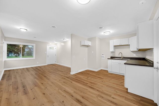 7608 Catalpa Avenue, Hammond, IN 46324