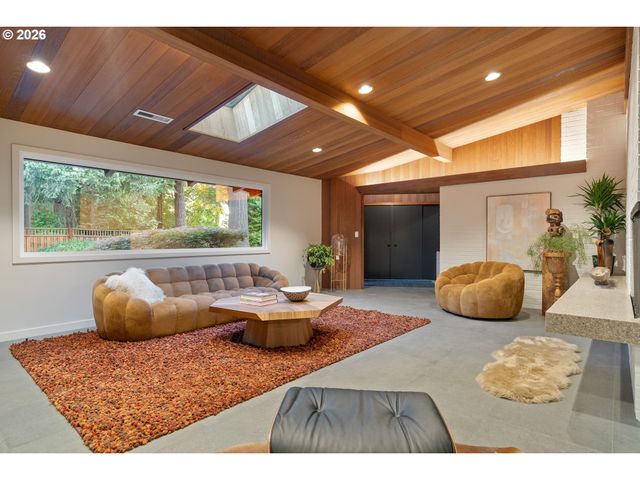5100 Sw LAURELWOOD Ave, Portland, OR 97225