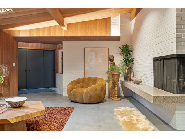 5100 Sw LAURELWOOD Ave, Portland, OR 97225
