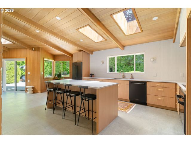 5100 Sw LAURELWOOD Ave, Portland, OR 97225