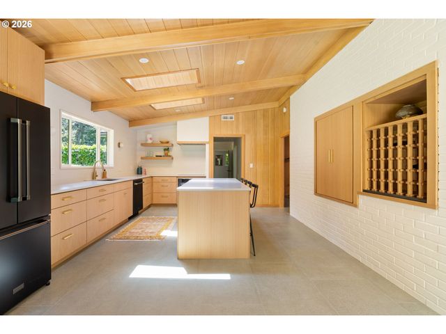 5100 Sw LAURELWOOD Ave, Portland, OR 97225