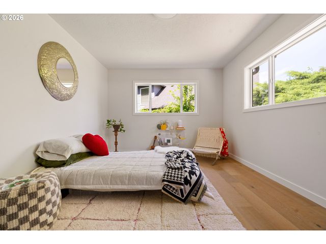 5100 Sw LAURELWOOD Ave, Portland, OR 97225
