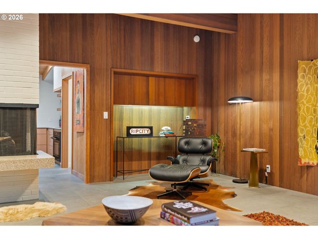 5100 Sw LAURELWOOD Ave, Portland, OR 97225