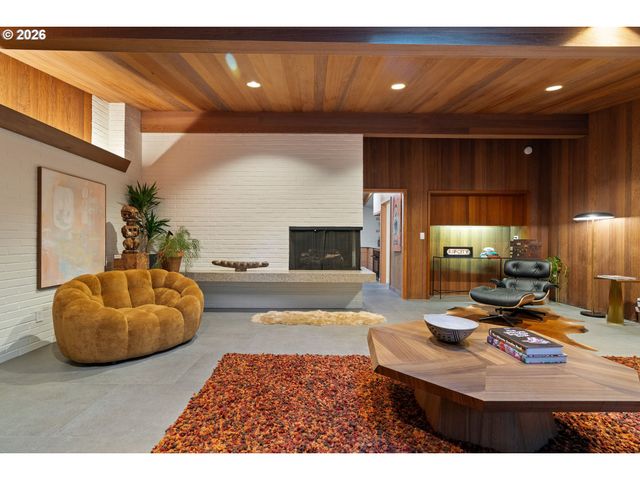 5100 Sw LAURELWOOD Ave, Portland, OR 97225