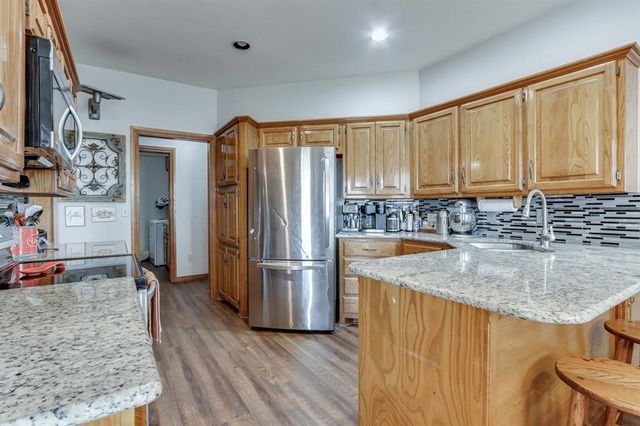 305 N Jasper Way, Mustang, OK 73064