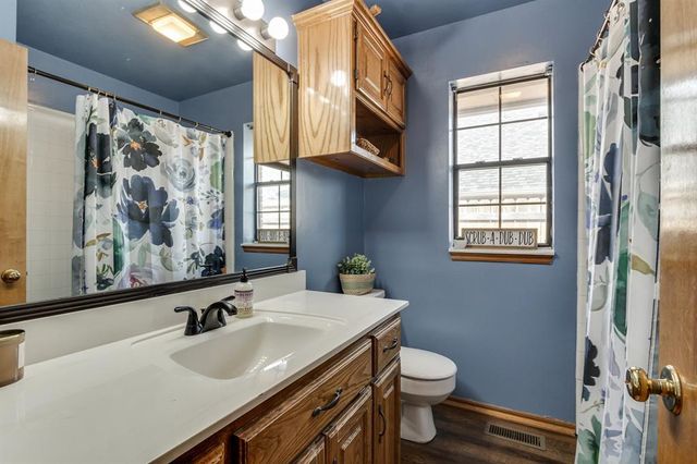 305 N Jasper Way, Mustang, OK 73064