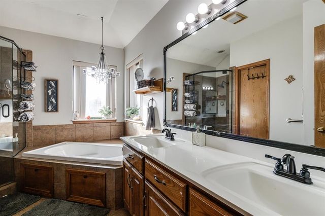 305 N Jasper Way, Mustang, OK 73064