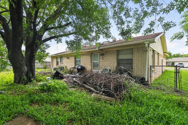 447 Azalea Lane, Duncanville, TX 75137