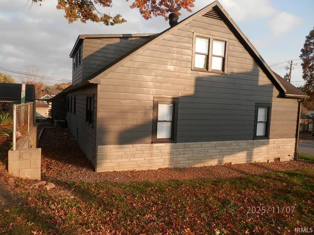 1204 Washington Street, Tell City, IN 47586