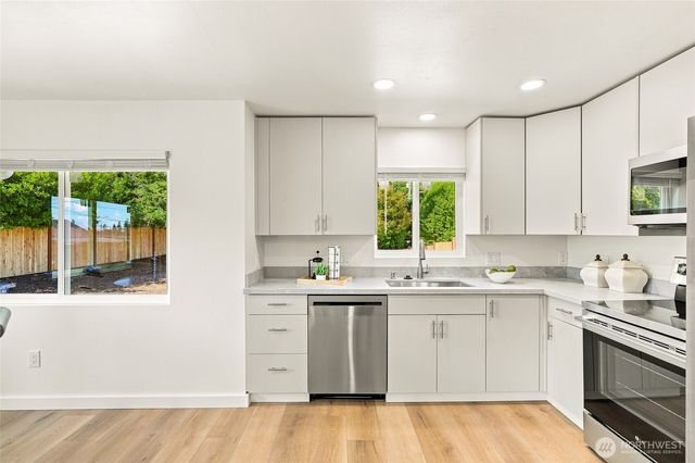 7414 Highland Drive, Everett, WA 98203