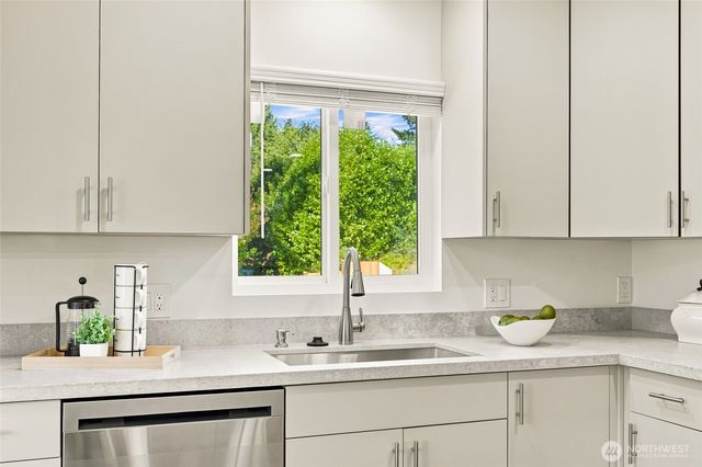 7414 Highland Drive, Everett, WA 98203
