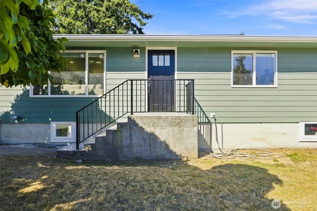 7414 Highland Drive, Everett, WA 98203