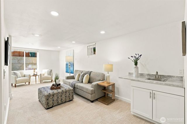 7414 Highland Drive, Everett, WA 98203
