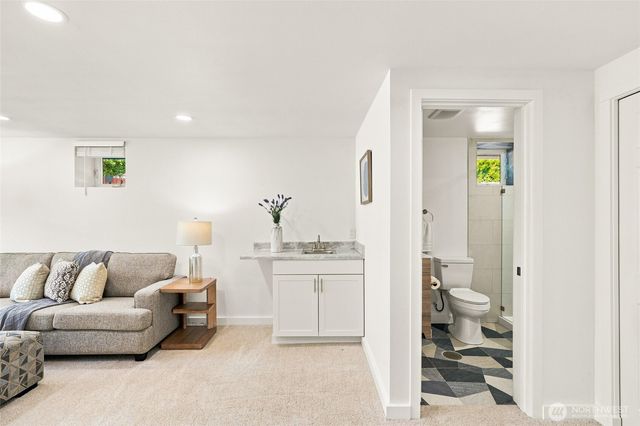 7414 Highland Drive, Everett, WA 98203