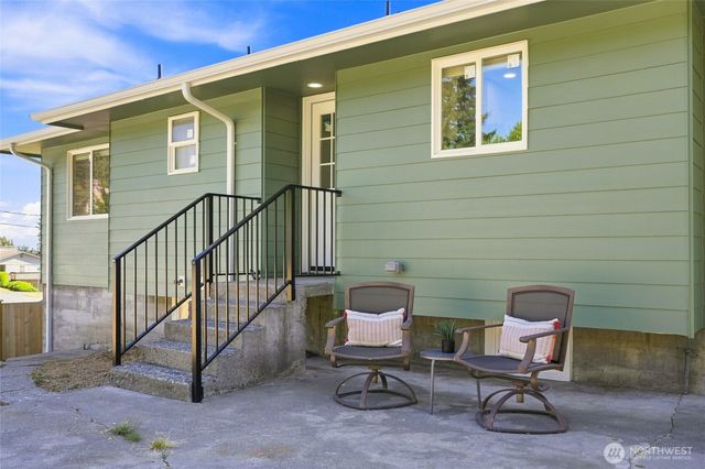 7414 Highland Drive, Everett, WA 98203