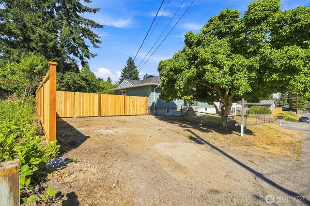 7414 Highland Drive, Everett, WA 98203