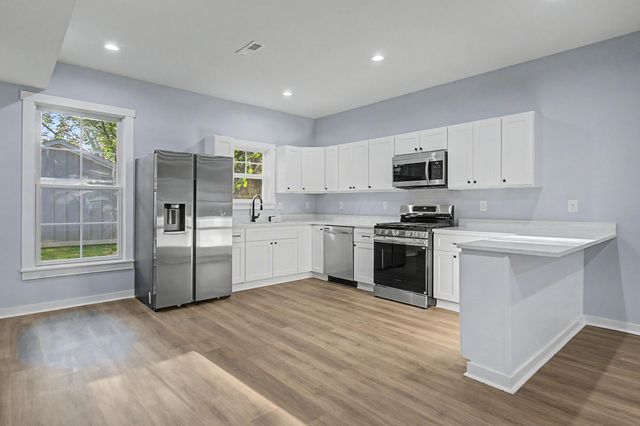118 N Ogden Avenue, Columbus, OH 43204