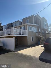 345 STEVENS ST, Philadelphia, PA 19111