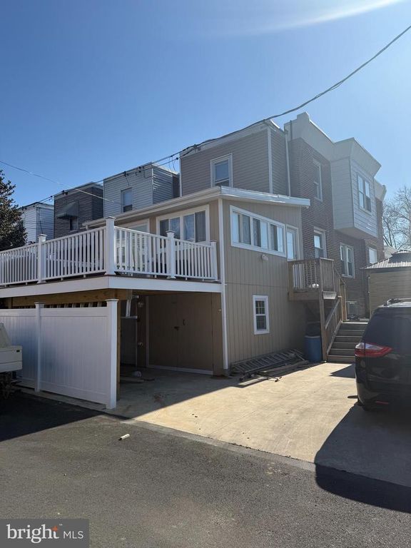 345 STEVENS ST, Philadelphia, PA 19111