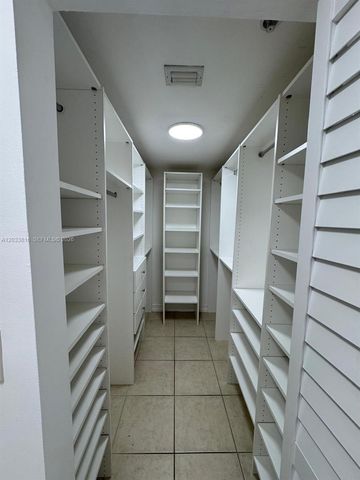 1 Glen Royal Parkway 1202, Miami, FL 33125
