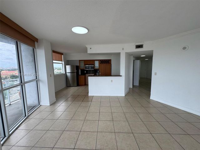 1 Glen Royal Parkway 1202, Miami, FL 33125
