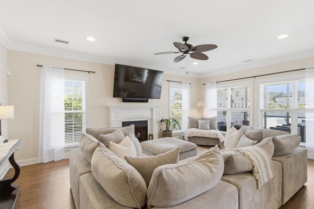 1124 Clearspring Drive, Charleston, SC 29412