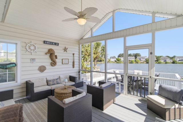 1124 Clearspring Drive, Charleston, SC 29412