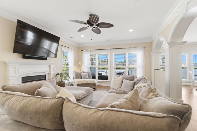 1124 Clearspring Drive, Charleston, SC 29412
