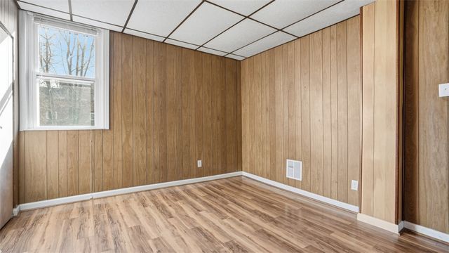 110 Kirk Ave, Carrick, PA 15227