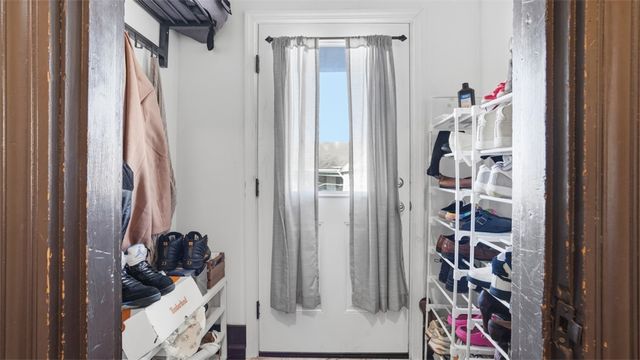 110 Kirk Ave, Carrick, PA 15227