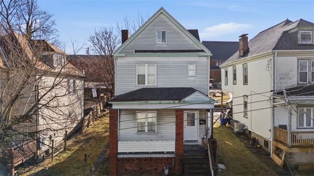 110 Kirk Ave, Carrick, PA 15227