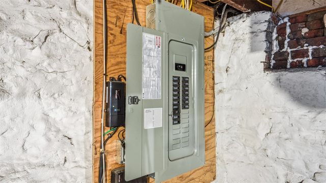 110 Kirk Ave, Carrick, PA 15227