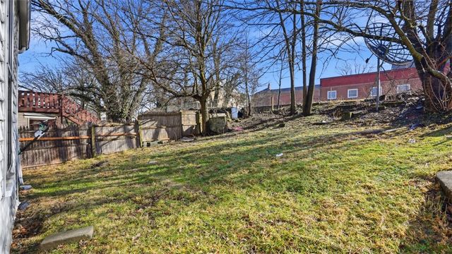110 Kirk Ave, Carrick, PA 15227