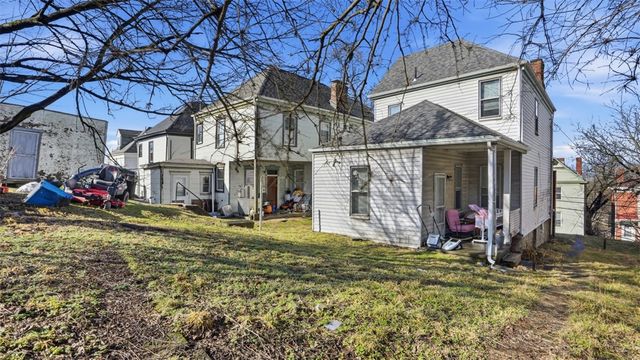 110 Kirk Ave, Carrick, PA 15227