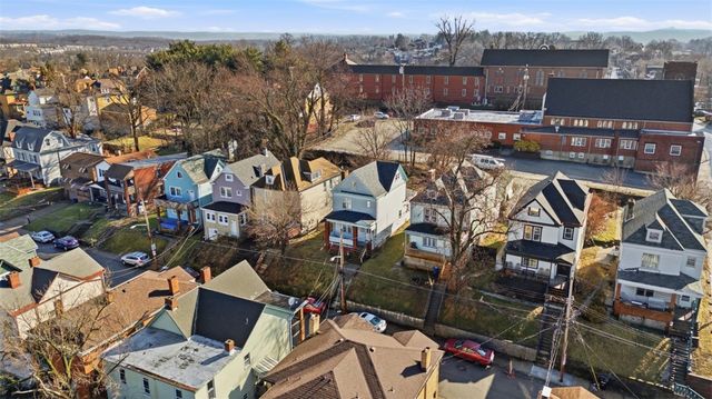 110 Kirk Ave, Carrick, PA 15227