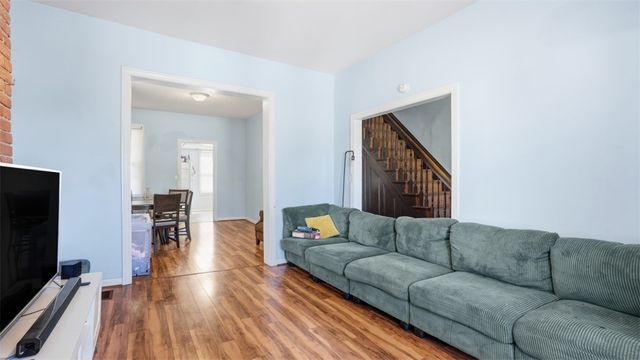 110 Kirk Ave, Carrick, PA 15227