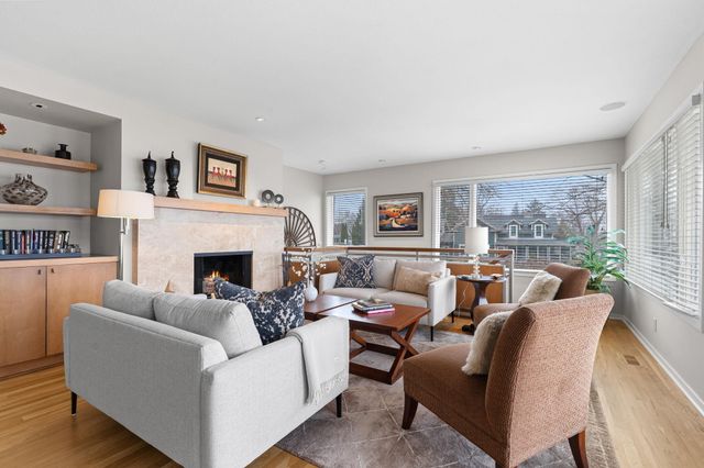 90 S Water Street, Douglas, MI 49406