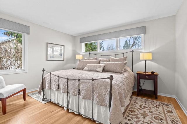 90 S Water Street, Douglas, MI 49406