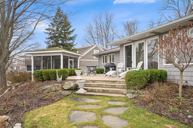 90 S Water Street, Douglas, MI 49406