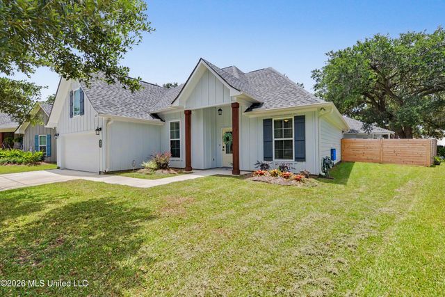 605 Thomas Shields Boulevard, Bay Saint Louis, MS 39520
