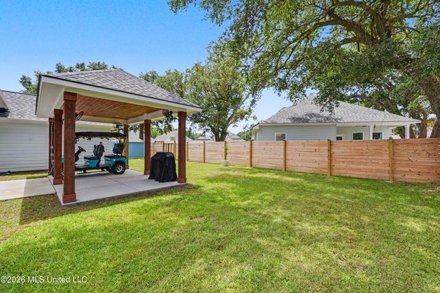 605 Thomas Shields Boulevard, Bay Saint Louis, MS 39520