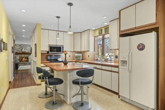 6310 Putnam Road, Madison, WI 53711