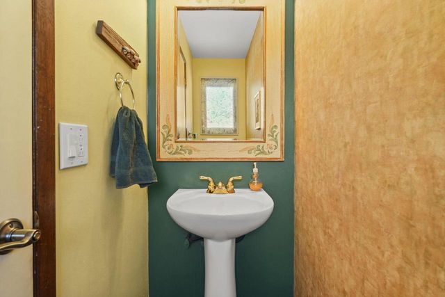 6310 Putnam Road, Madison, WI 53711