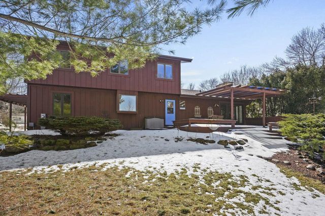 6310 Putnam Road, Madison, WI 53711