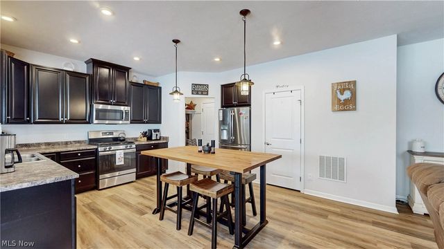 2341 Sweetberry Circle, Ravenna, OH 44266